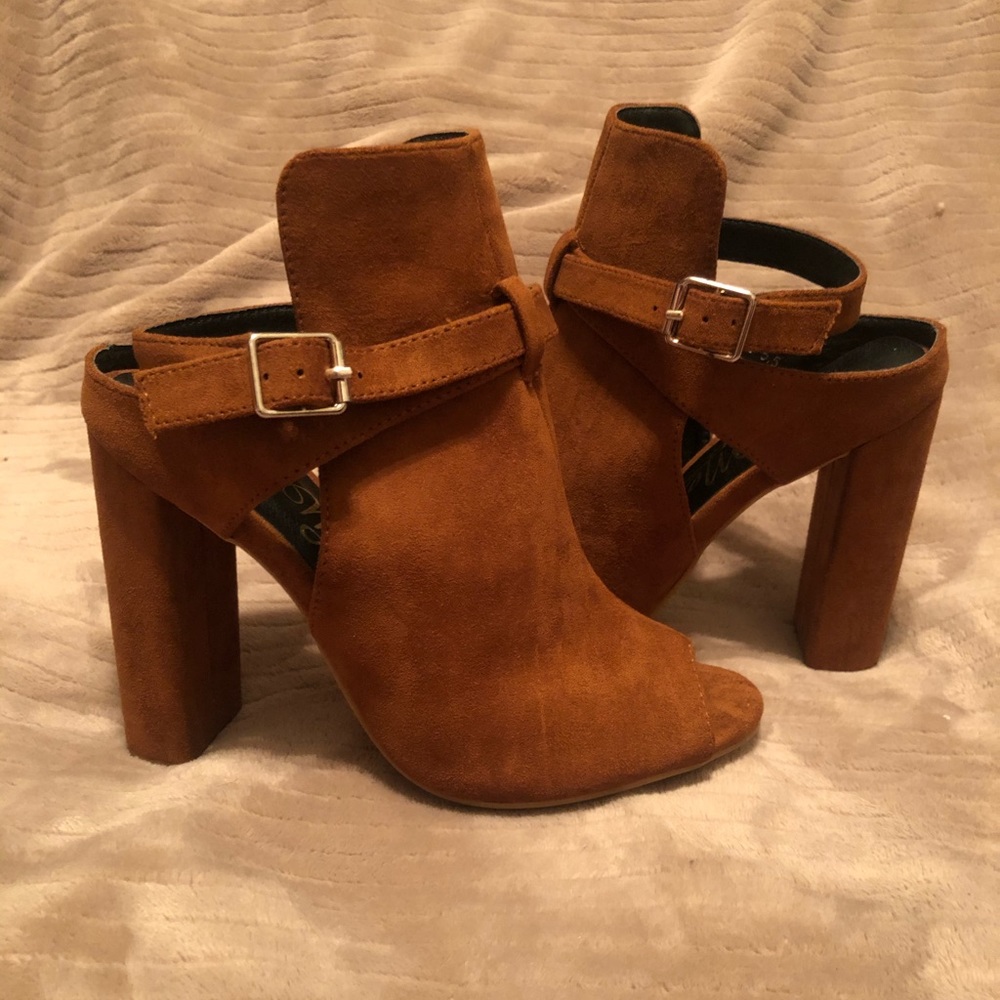 Cute So Me Heels